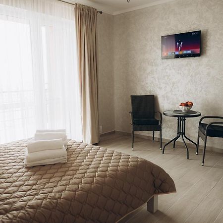 Hotel Три Слона Zatoka Exterior foto