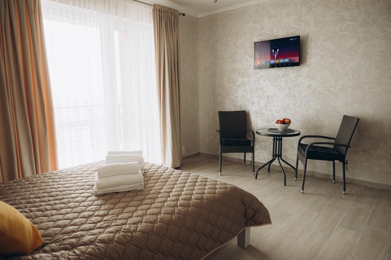 Hotel Три Слона Zatoka Exterior foto