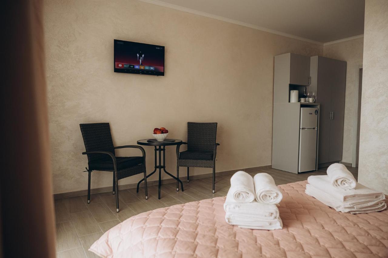 Hotel Три Слона Zatoka Exterior foto