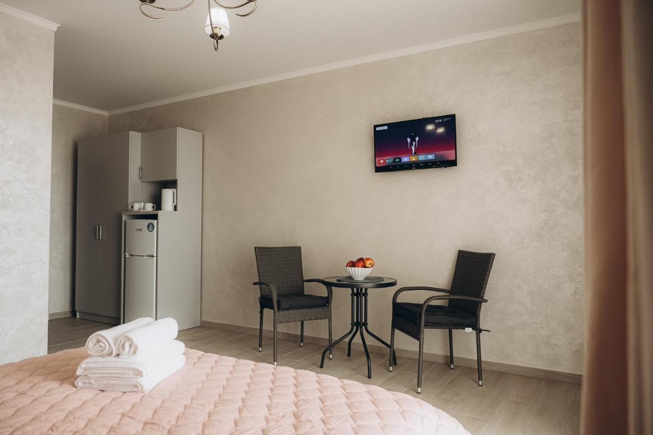 Hotel Три Слона Zatoka Exterior foto