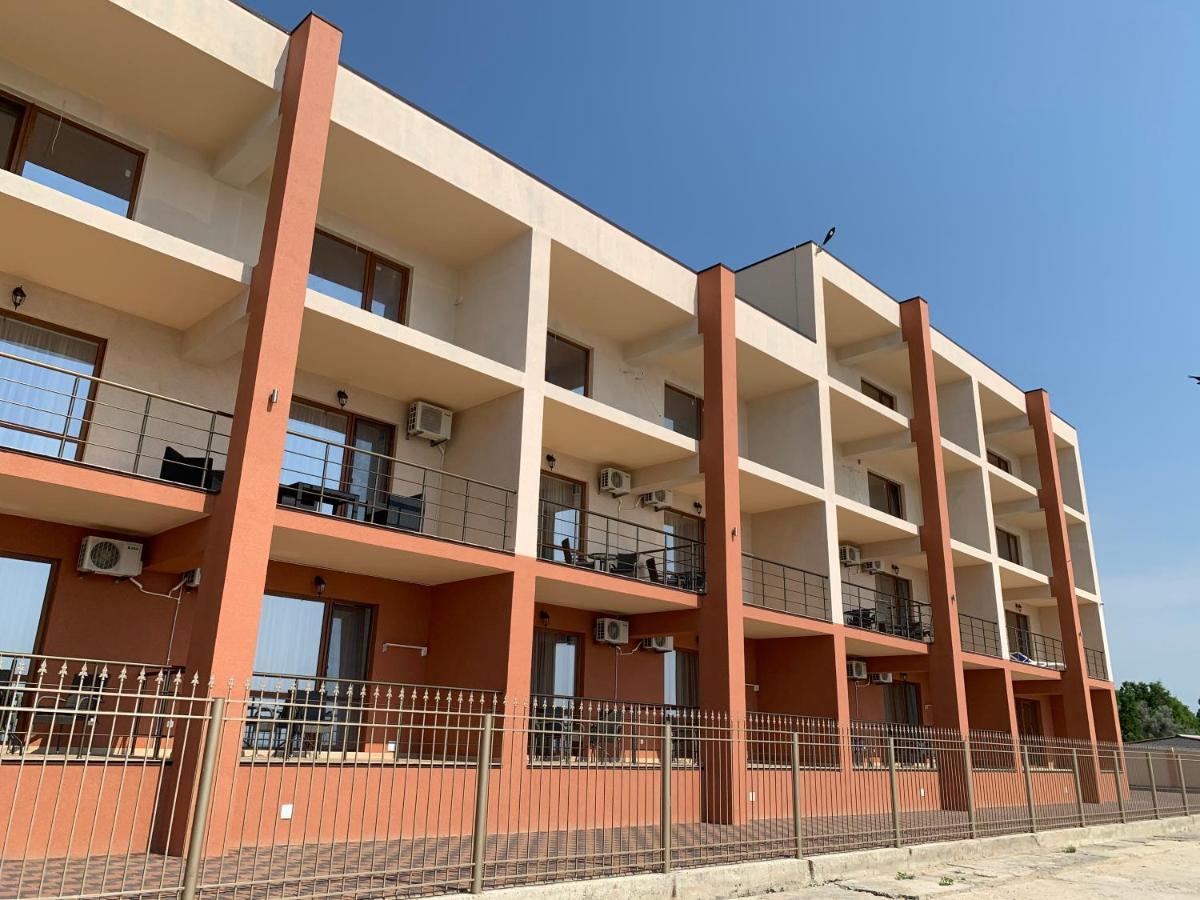 Hotel Три Слона Zatoka Exterior foto